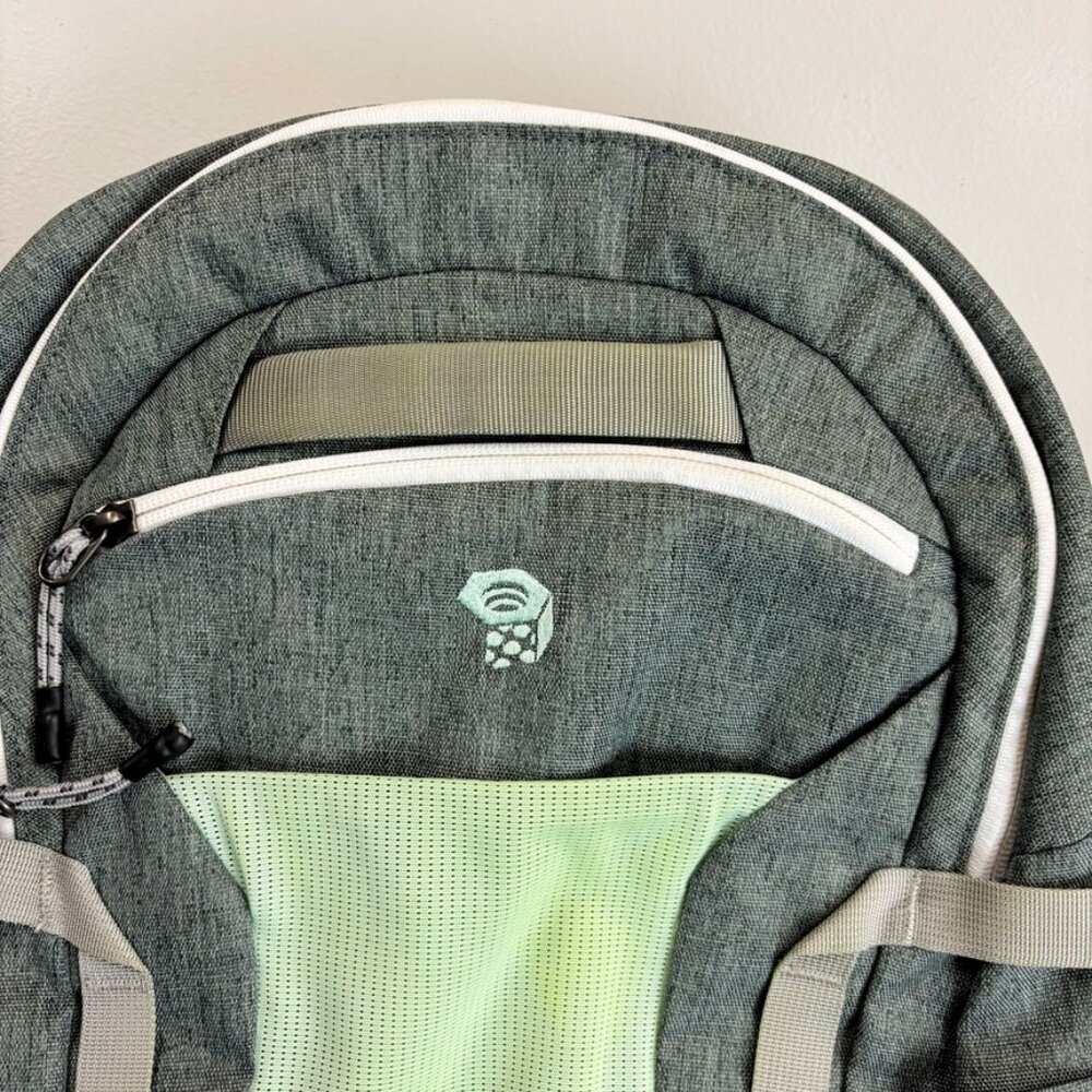 MOUNTAIN HARDWEAR Agami 27L Backpack Gray Mint Green Womens Daypack Hiking Camp - Picture 3 of 16